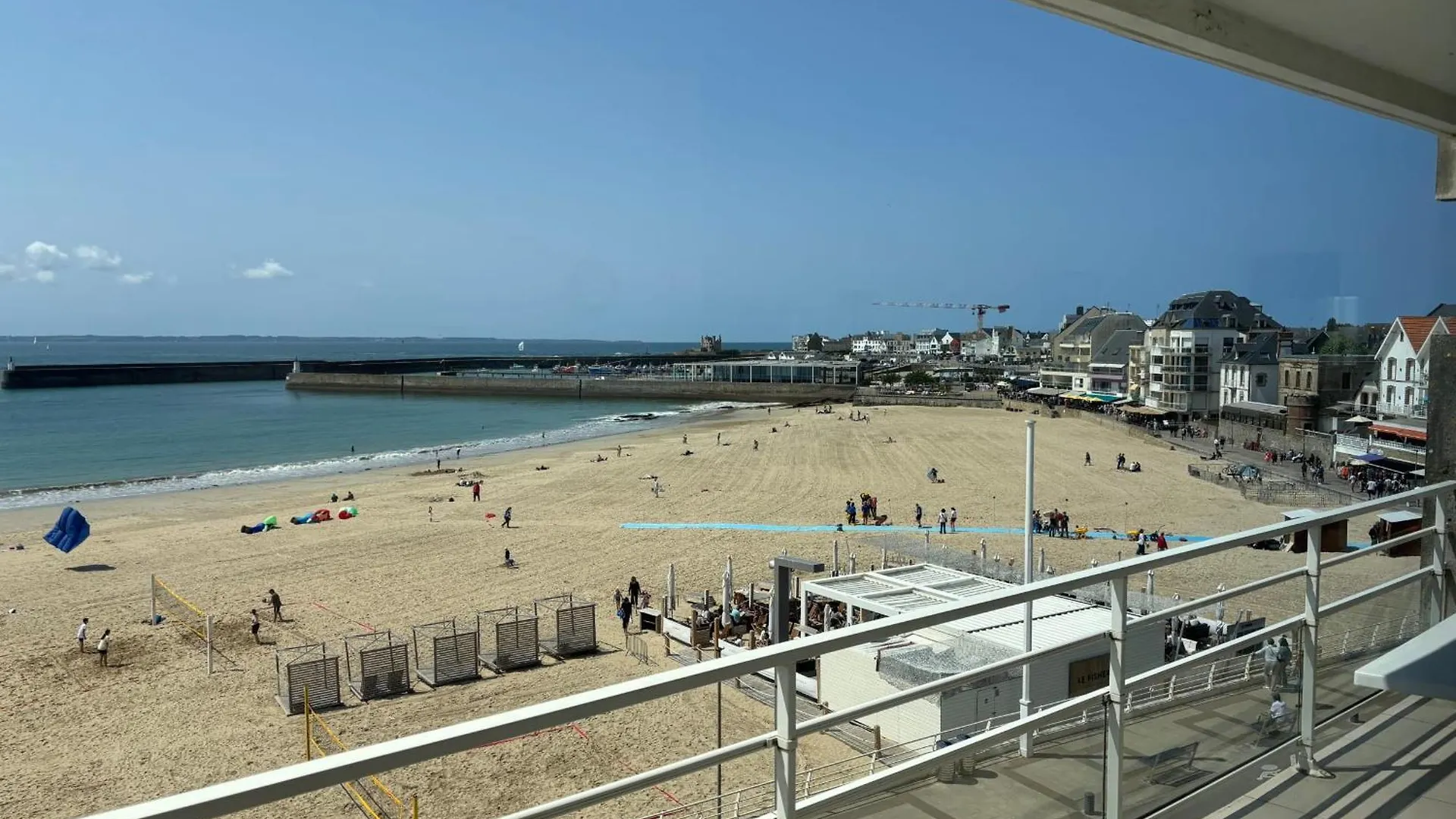 Apartment Facing The Large Beach كيبِرو