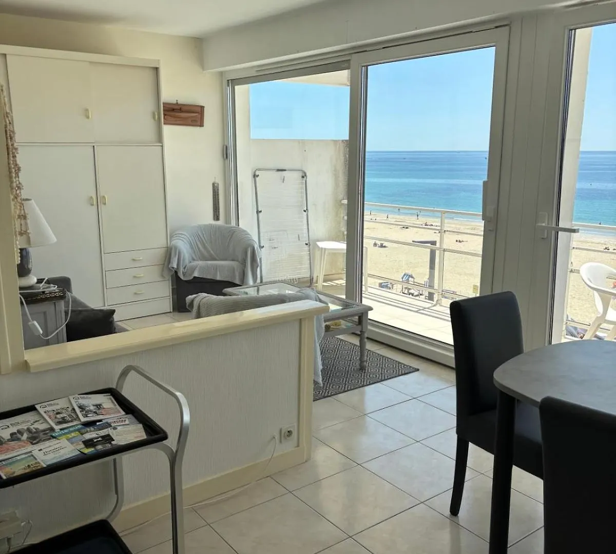 Apartment Facing The Large Beach كيبِرو