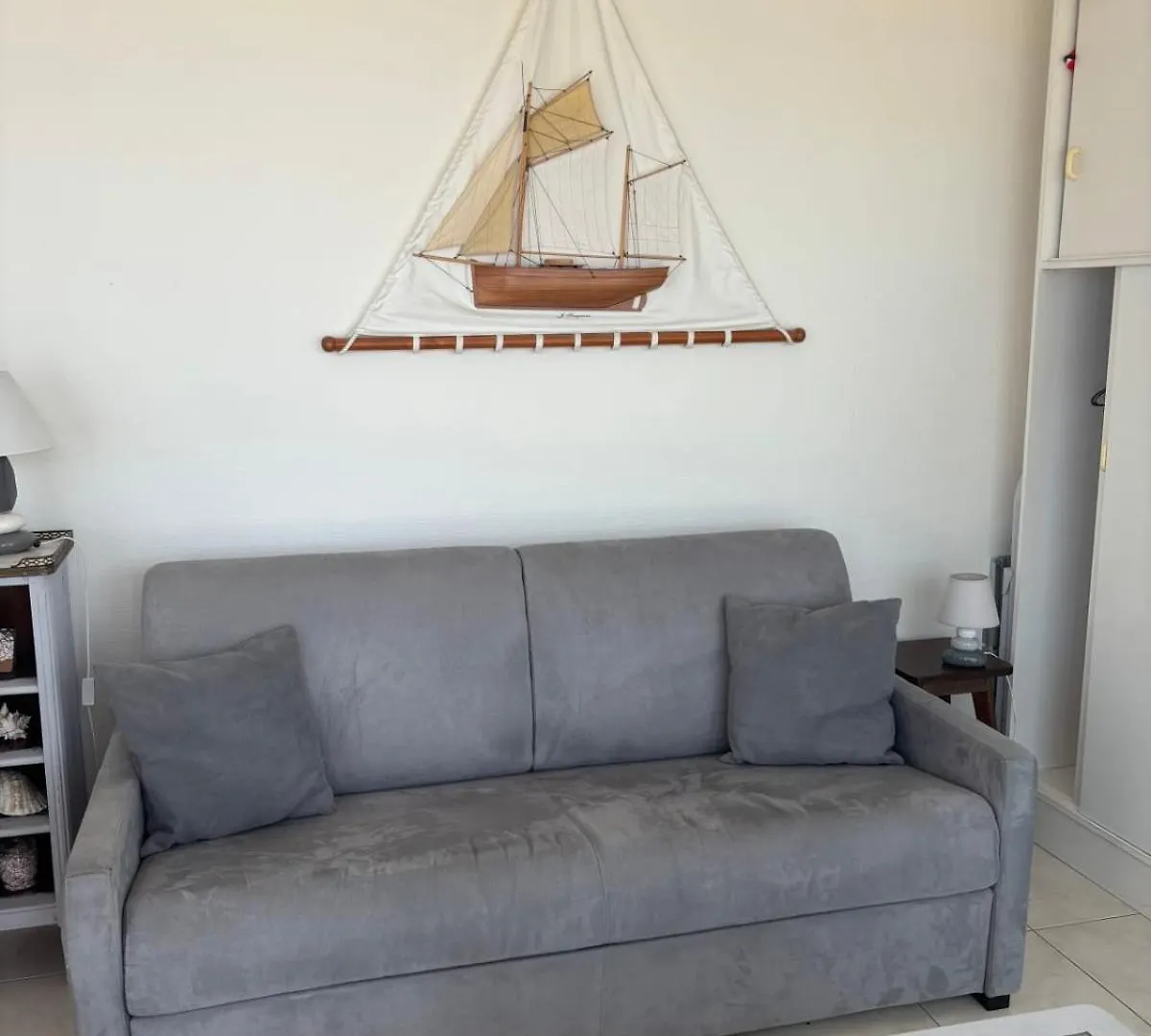 Apartment Facing The Large Beach كيبِرو